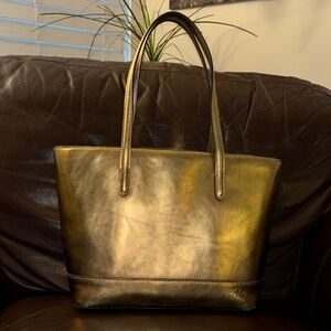 Patricia Nash gold metallic shoulder bag